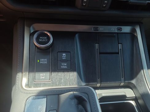 Used 2024 Lexus GX 550 AWD/4WD image 27