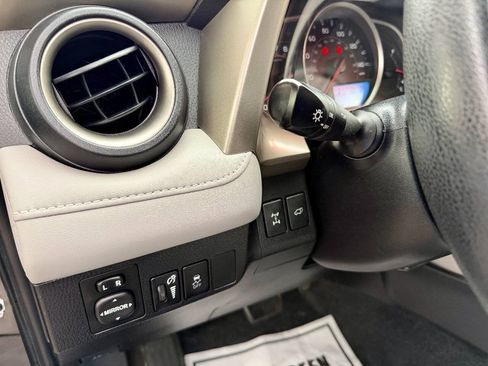 Used 2015 Toyota RAV4 XLE AWD/4WD image 35