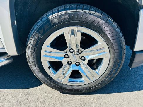 Used 2018 Chevrolet Silverado 1500 Custom w/ Custom Convenience Package image 12