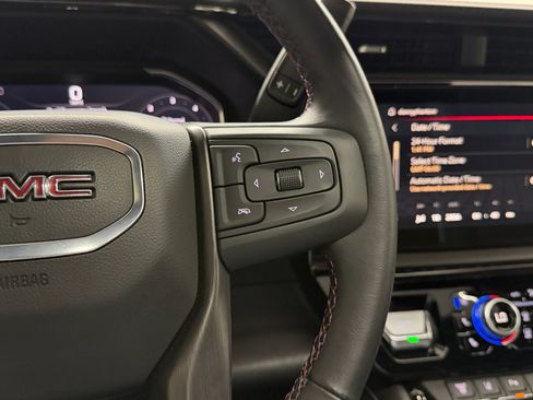 Used 2025 GMC Sierra 2500 AT4X AWD/4WD image 25