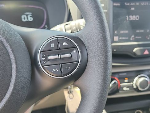 Used 2023 Kia Soul LX FWD image 19