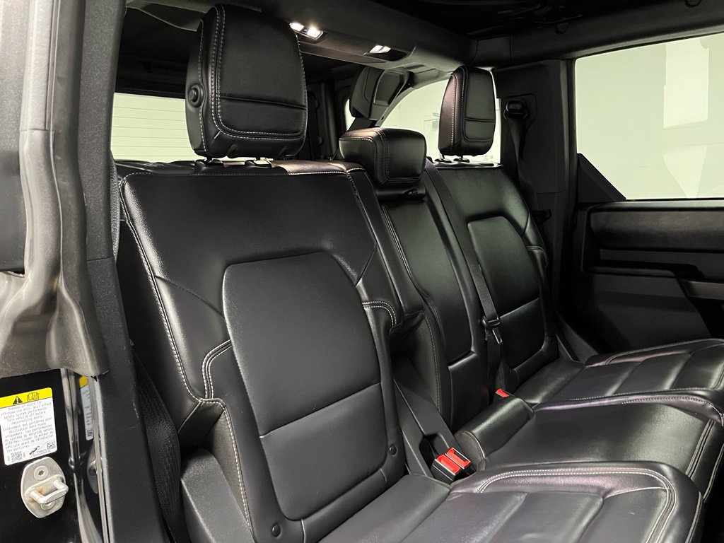 Used 2025 Ford Bronco Outer Banks w/ Sasquatch Package AWD/4WD image 53