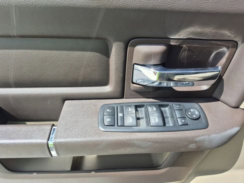 Used 2012 RAM 1500 Classic SLT RWD image 14
