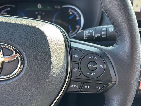 Used 2025 Toyota RAV4 XSE w/ Weather Package image 32