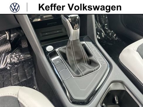 New 2026 Volkswagen Taos SE FWD image 20