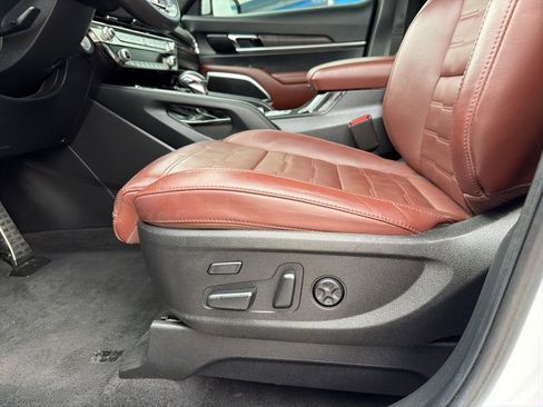 Used 2024 Kia Telluride SX Prestige AWD/4WD image 15