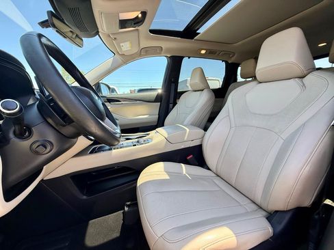 Used 2023 INFINITI QX60 Luxe w/ Performance Audio Package FWD image 16