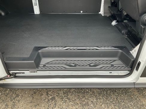 New 2025 Ford Transit 250 148 Medium Roof Extended AWD w/ Load Area Protection Package image 19