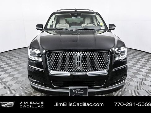 Used 2022 Lincoln Navigator Reserve image 25