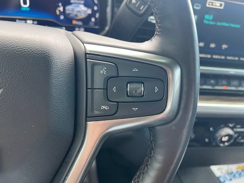 Used 2022 Chevrolet Silverado 1500 LT w/ Z71 Off-Road Package AWD/4WD image 19
