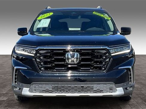 Used 2023 Honda Pilot Elite image 3
