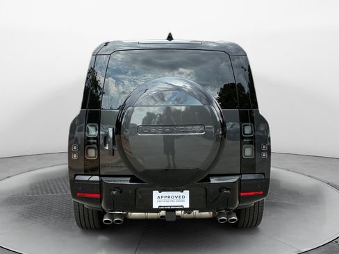 Used 2026 Land Rover Defender 130 V8 AWD/4WD image 6