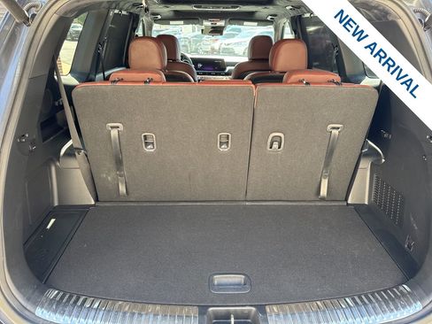 Used 2024 Kia Telluride SX Prestige AWD/4WD image 15