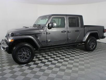 New 2026 Jeep Gladiator Sport