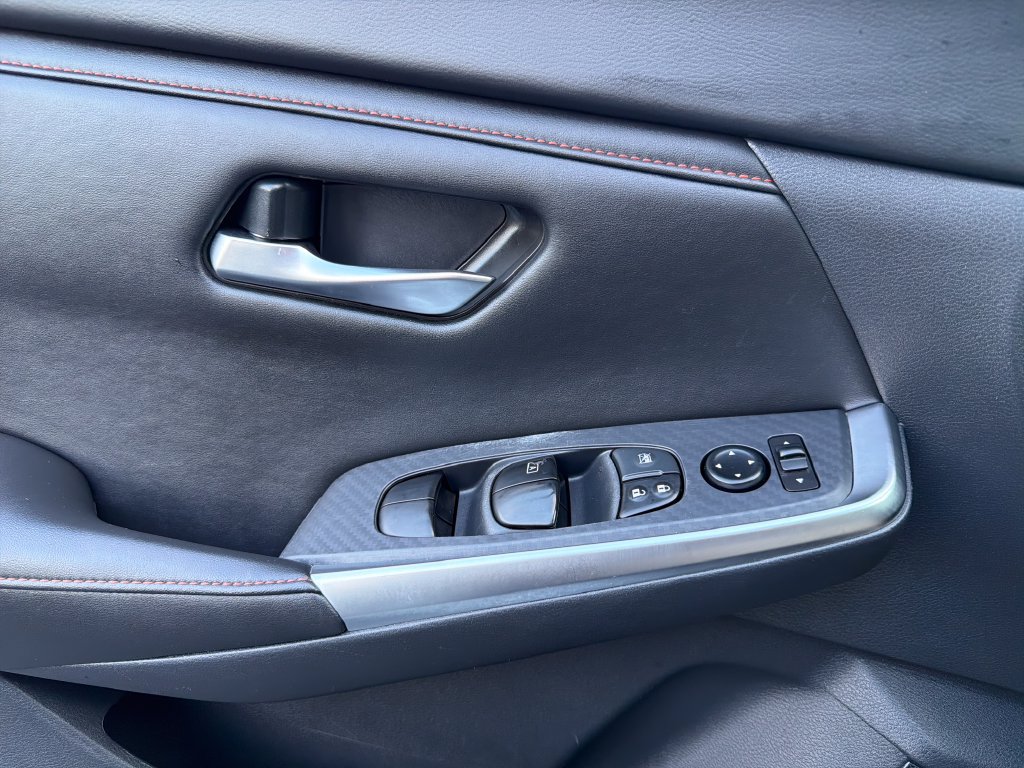 Used 2025 Nissan Sentra SR FWD image 20
