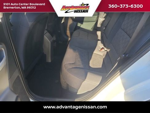 Used 2018 Kia Niro LX image 18