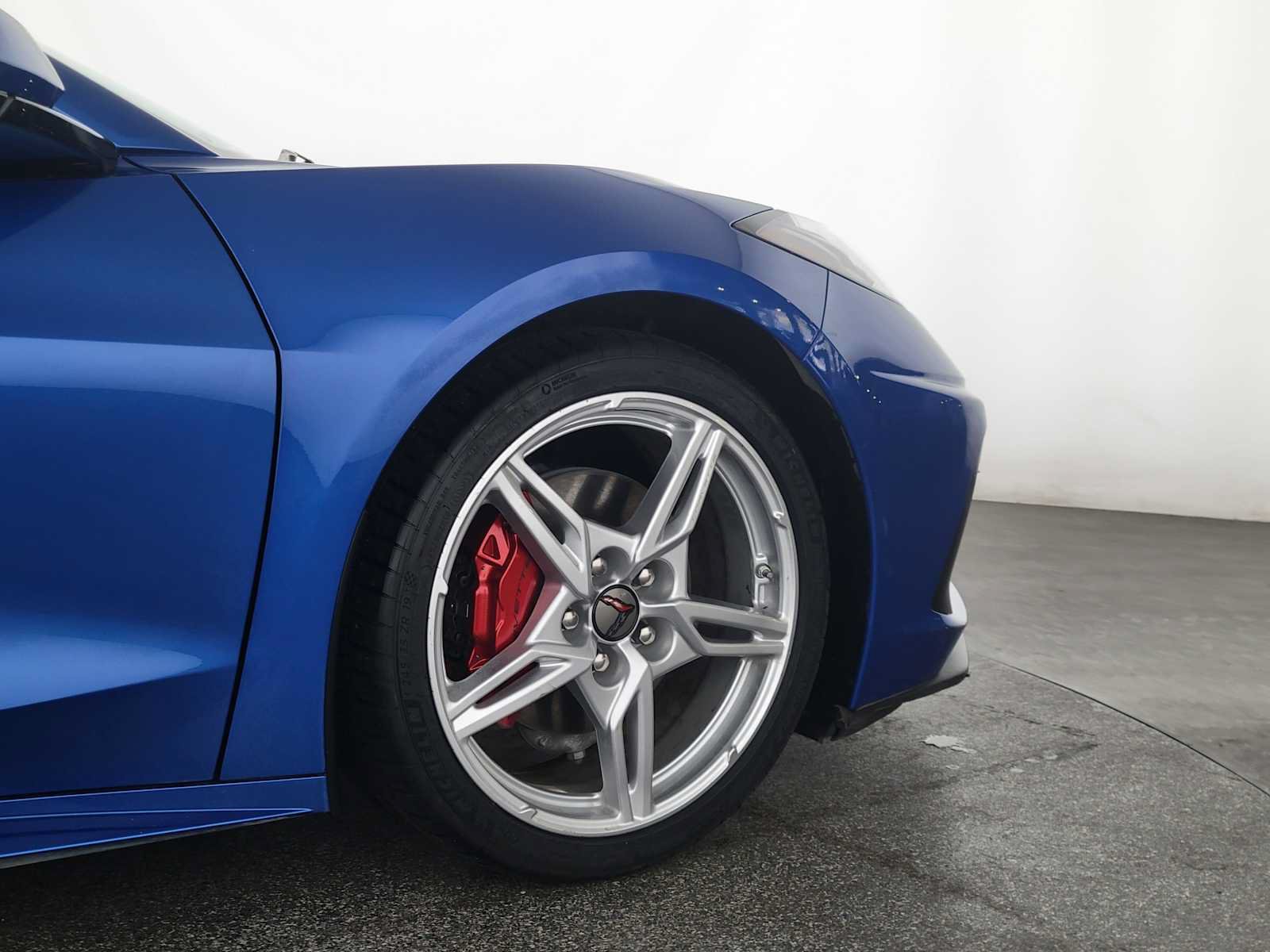 Used 2022 Chevrolet Corvette Stingray Premium Cpe w/ Battery Protection Package RWD image 9