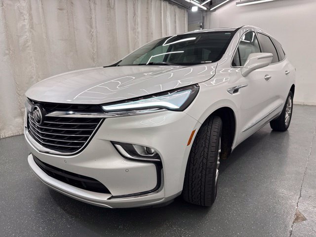 Used 2024 Buick Enclave Essence w/ Experience Buick Package AWD/4WD image 5