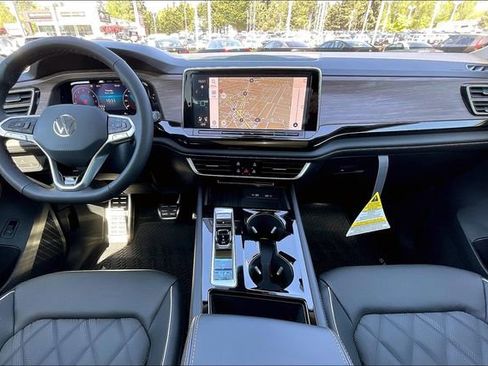 New 2025 Volkswagen Atlas SEL Premium R-Line image 6