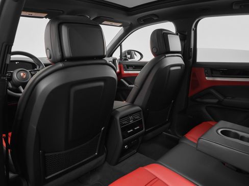 Certified 2026 Porsche Cayenne E-Hybrid AWD/4WD image 43