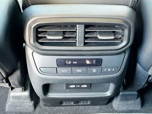 Used 2023 Honda Pilot Touring image 26