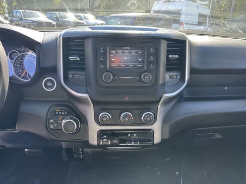 Used 2019 RAM 2500 Big Horn image 32