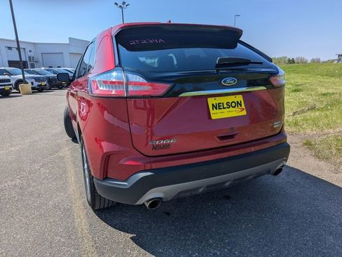 Used 2020 Ford Edge SEL w/ Convenience Package AWD/4WD image 2