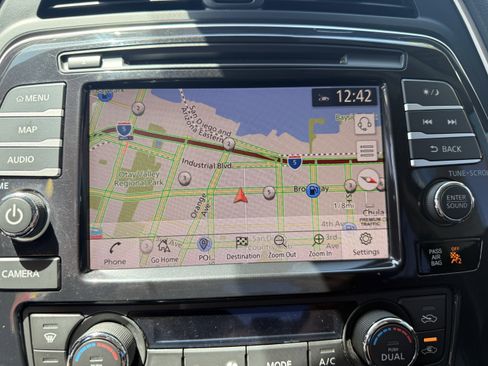Used 2021 Nissan Maxima 3.5 SV w/ Floor Mat Group FWD image 22