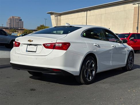 Used 2024 Chevrolet Malibu LT image 11