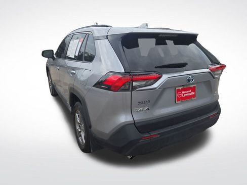 Used 2023 Toyota RAV4 LE AWD/4WD image 3