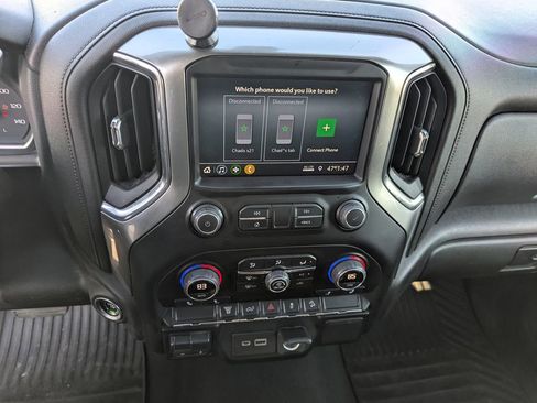 Used 2022 Chevrolet Silverado 2500 LT w/ Convenience Package AWD/4WD image 19