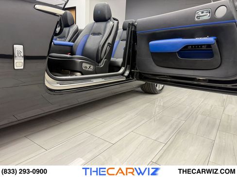 Used 2019 Rolls-Royce Dawn image 30