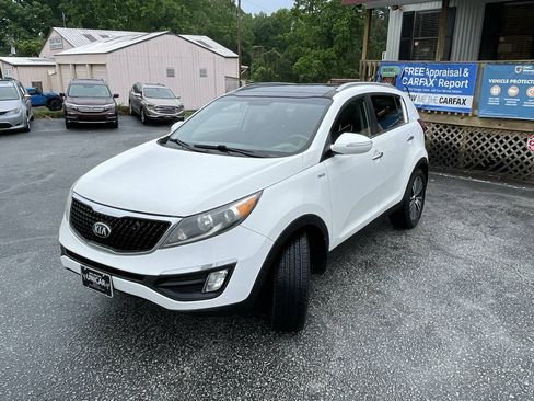 Used 2016 Kia Sportage EX w/ EX Premium Package AWD/4WD image 2
