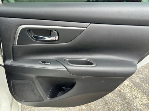 Used 2017 Nissan Altima 2.5 SV w/ Convenience Package FWD image 31
