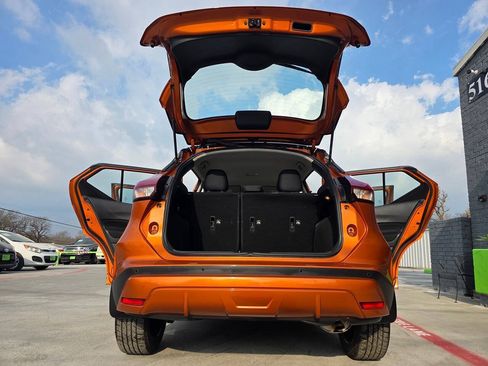 Used 2022 Nissan Kicks SV FWD image 31