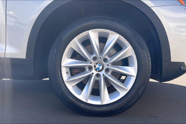 Used 2017 BMW X3 sDrive28i RWD image 10