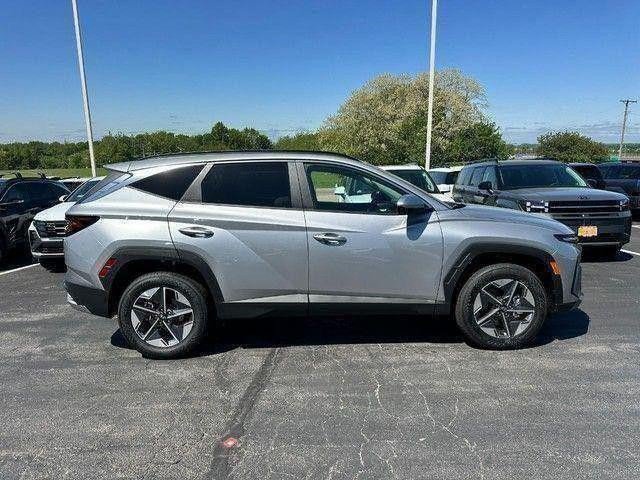 Used 2026 Hyundai Tucson SEL Plus AWD/4WD image 2