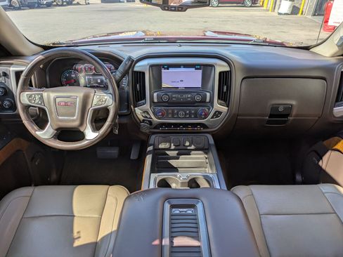 Used 2018 GMC Sierra 1500 SLT AWD/4WD image 27