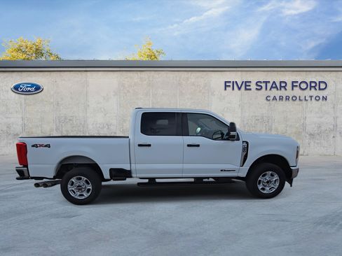 Certified 2025 Ford F250 XLT image 9