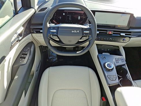 New 2026 Kia Sportage SX Prestige image 12