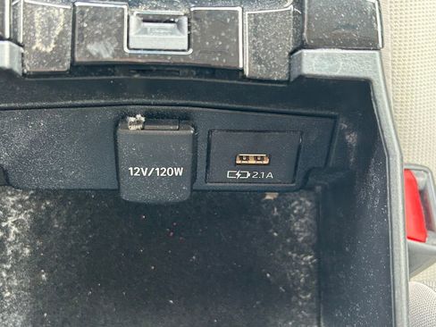 Used 2021 Toyota Corolla LE FWD image 26