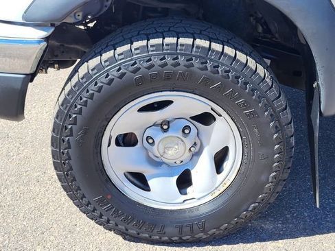 Used 2004 Toyota Tacoma PreRunner image 10