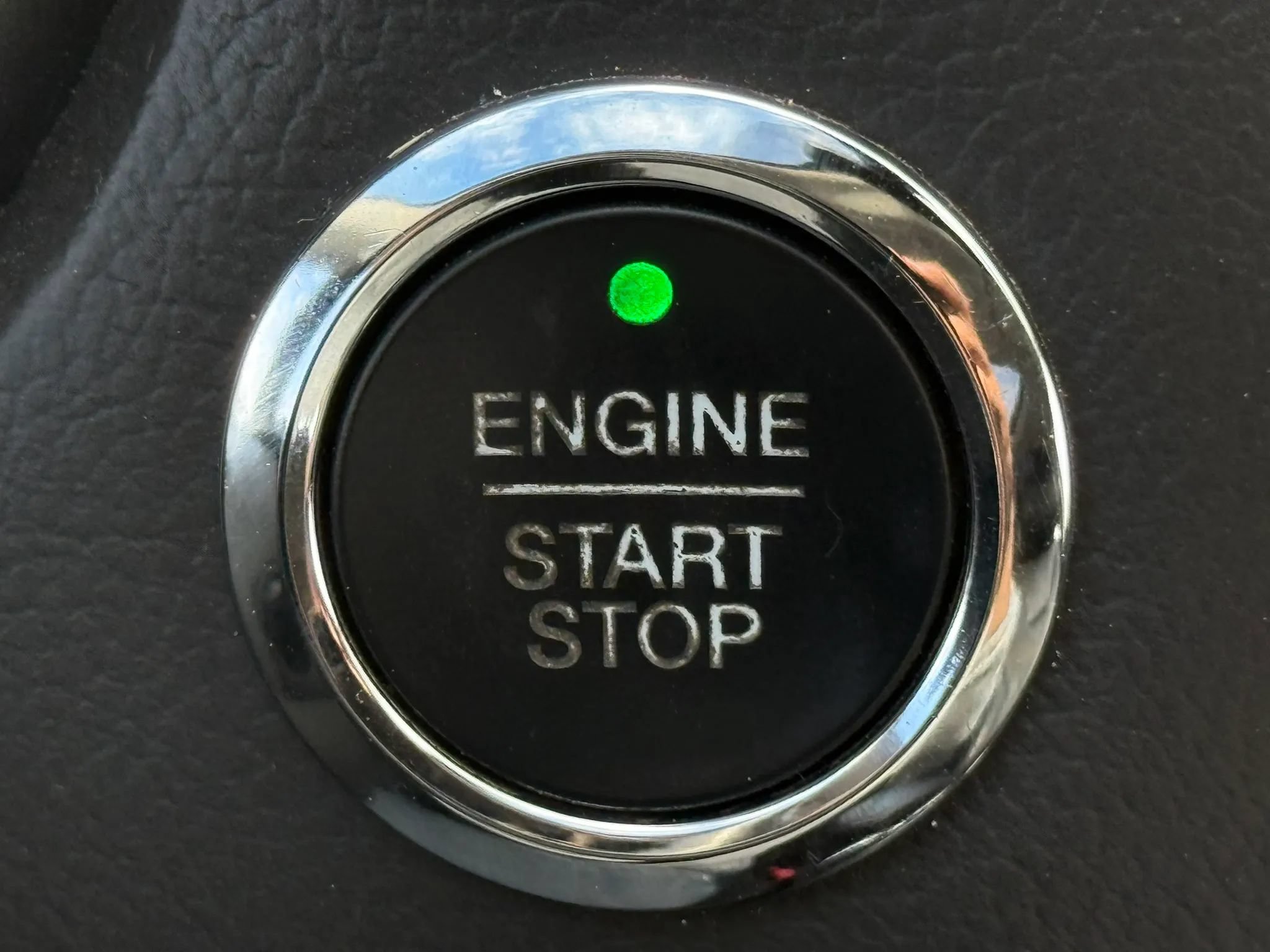 Used 2014 Ford Fusion Titanium FWD image 25