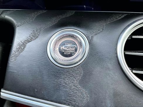 Used 2020 Mercedes-Benz E 350 Sedan image 33