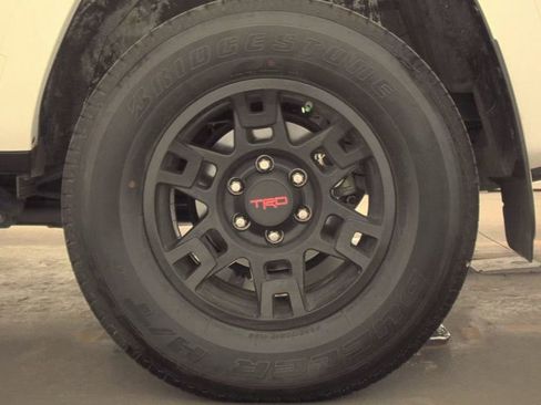 Used 2019 Toyota 4Runner TRD Off-Road Premium image 7