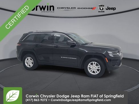 Certified 2023 Jeep Grand Cherokee Laredo AWD/4WD image 1