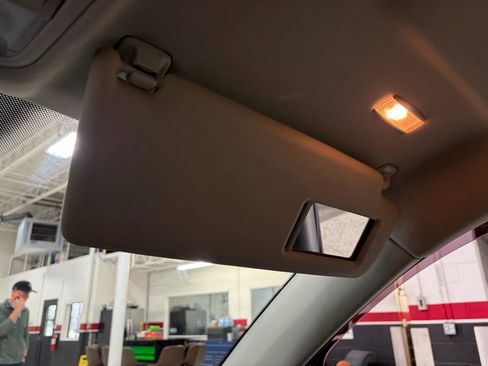 Used 2011 Volkswagen Tiguan S image 46