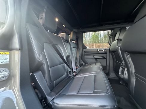 New 2025 Ford Bronco Outer Banks image 30