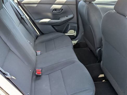 Used 2024 Nissan Sentra S FWD image 32