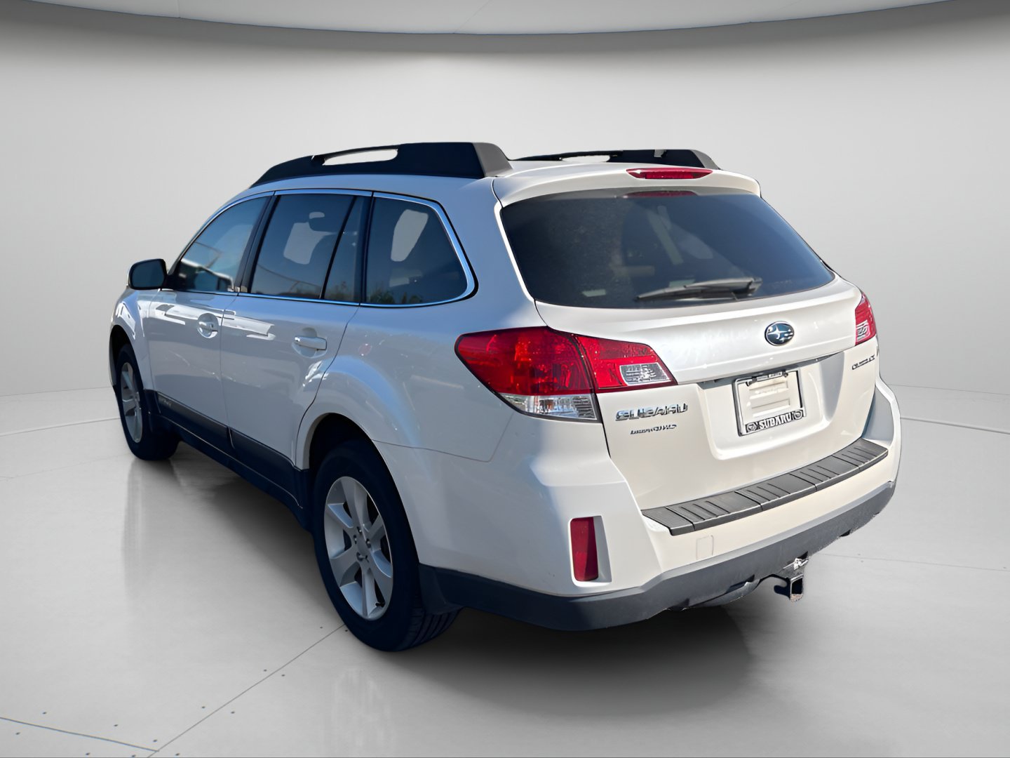 Used 2013 Subaru Outback 2.5i Premium AWD/4WD image 12